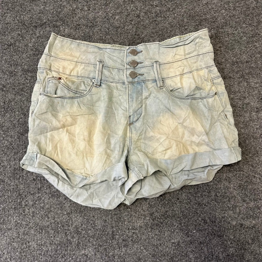 YMI Shorts Womens Size 9 Light Wash Denim High Waisted Triple Button Cuffed Fair